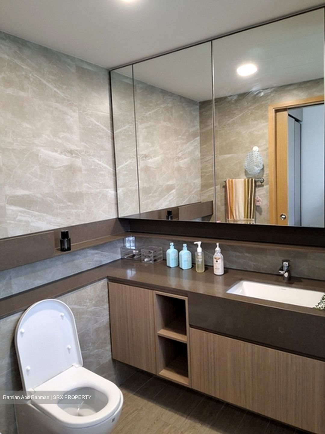 The Jovell (D17), Condominium #581752471